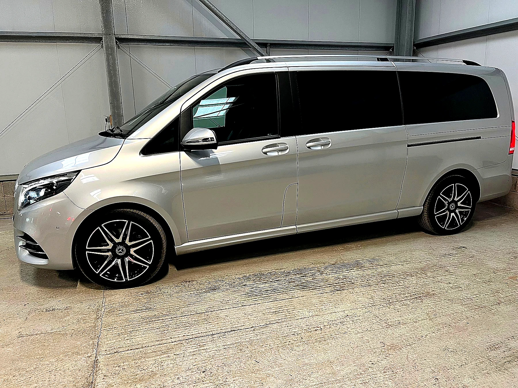 Mercedes-Benz V-Class, 6 seat